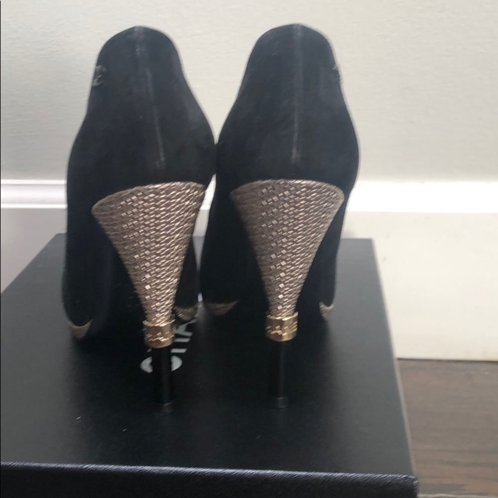 Chanel shoes - Picture 4 of 8
